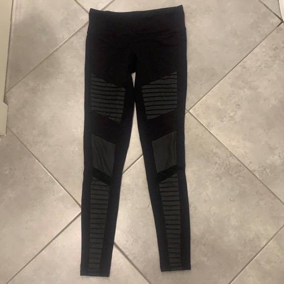 ALO Yoga Black Leggings with Striped Detail - Picture 1 of 6